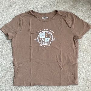 Hollister Graphic Crop Tee